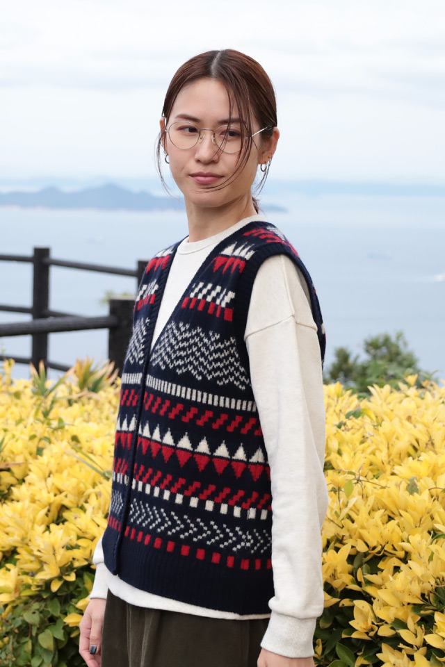 ウールジャガードVネックベスト