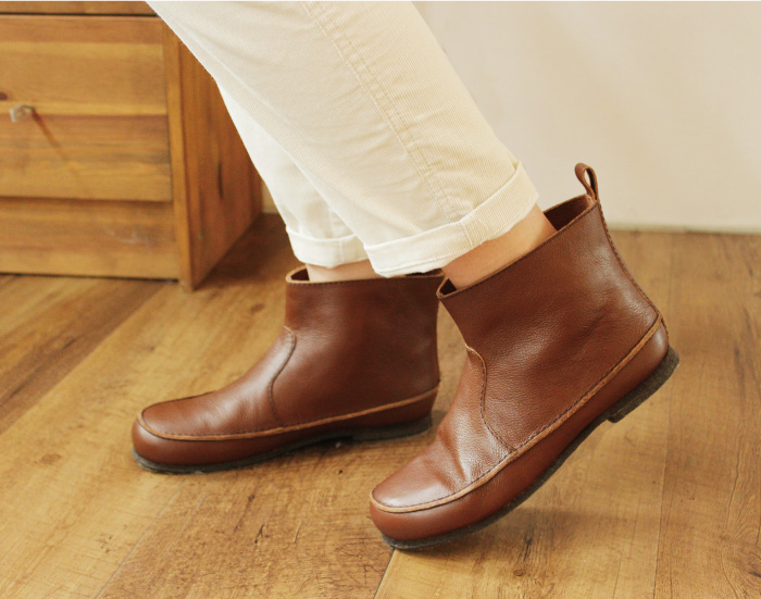 blute レザーモカシンショートブーツ