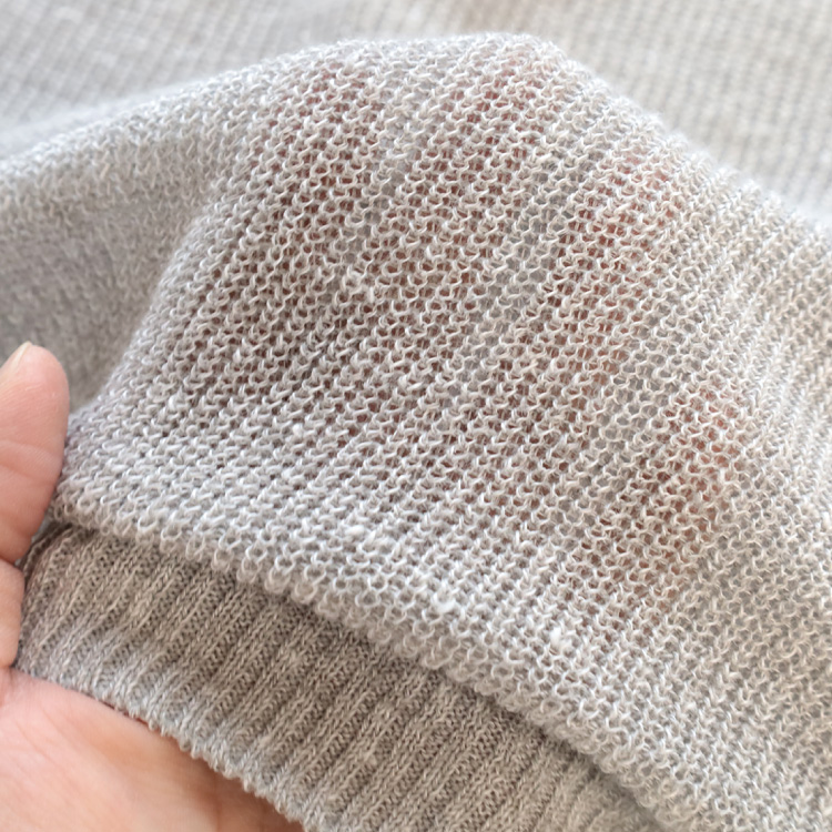 生地アップ 手で持ったところ