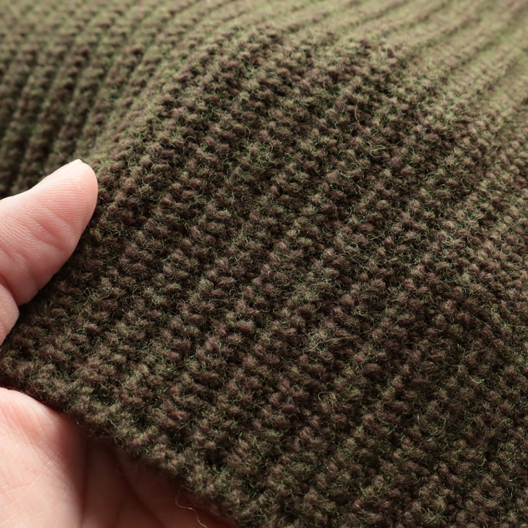 生地アップ 手に持ったところ