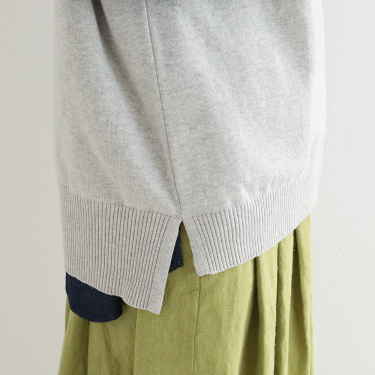 裾 サイドスリット