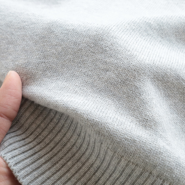 生地アップ 手で持ったところ