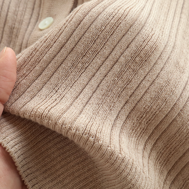 生地アップ 手で持ったところ