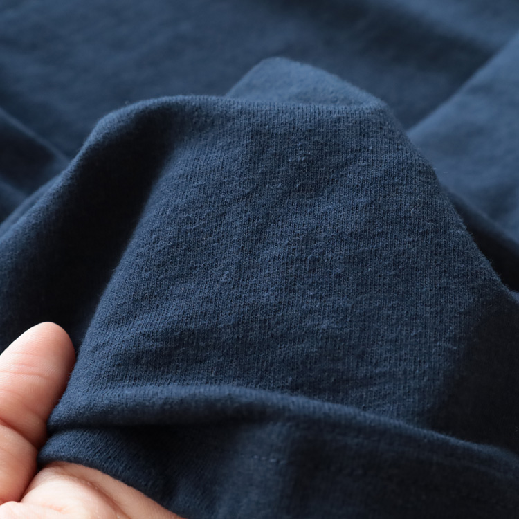 生地アップ 手に持ったところ