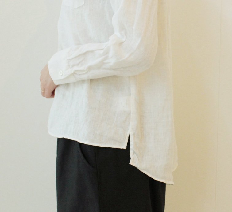 裾 横から