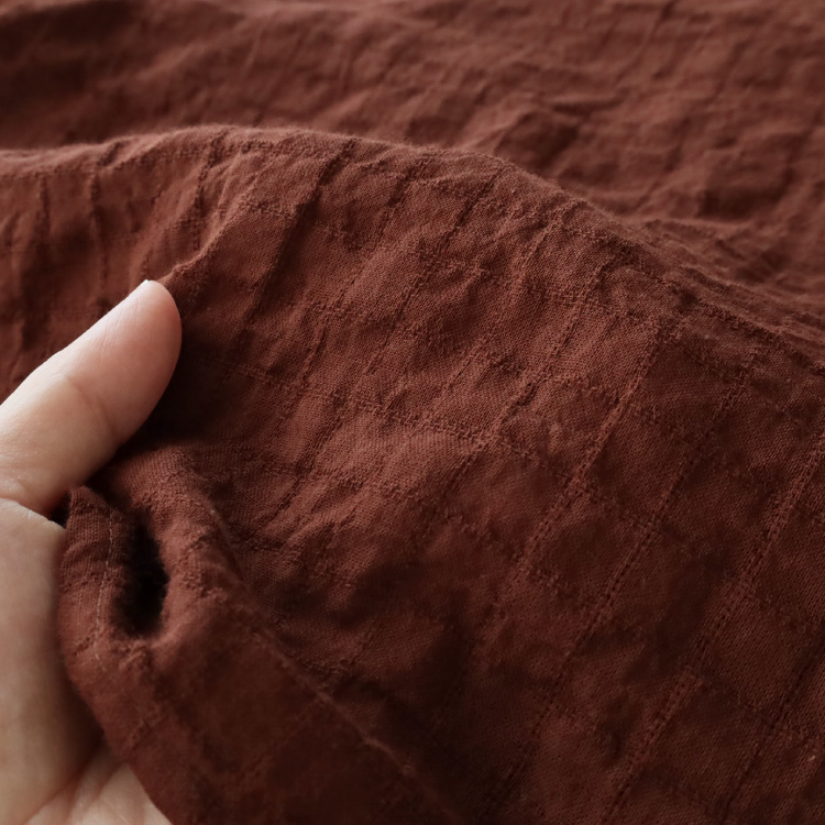 生地アップ 手で持ったところ