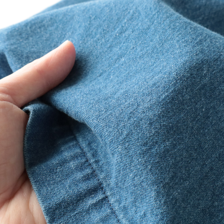 生地アップ 手に持ったところ