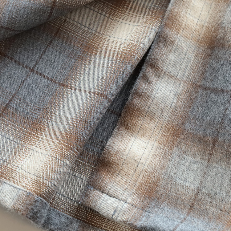 生地アップ表と裏