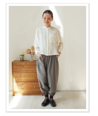 douxbleu リネンスタンドカラーシャツ コーディネイト01