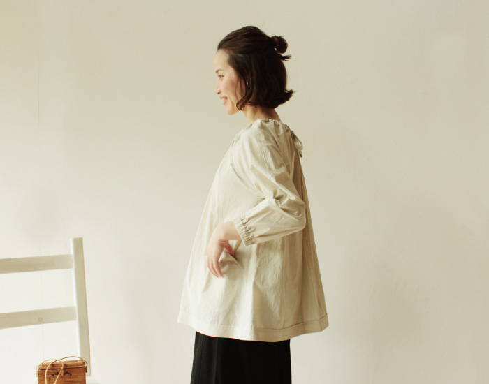 doux bleu バックリボンブラウス