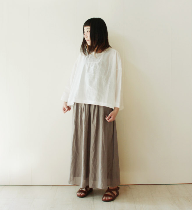 douxbleu シャーリングブラウス